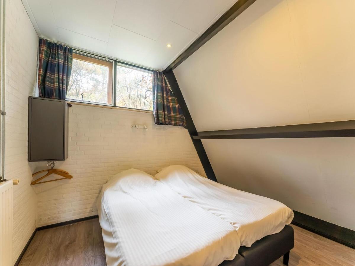 Modern Holiday Home In Stramproy In The Forest Екстер'єр фото